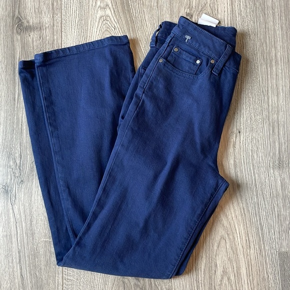 ARITZIA Talula Like New Blue High Rise with kick flare . - Picture 3 of 10